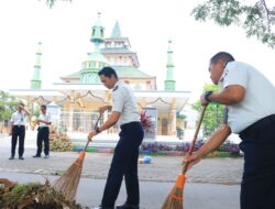 Jelang Ramadan, Warga Binaan SAE Paswangi Bersihkan Masjid Nurul Yasin Fatimah